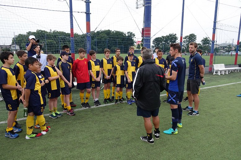 シドニーのスコッツ・カレッジのチーム（U12、U13）がFC東京のサッカークリニックに参加、豪州のネイサン・バーンズ選手と交流しました
<a href="/fctokyo_express/">Georgie</a> <a href="/nathanburns10/">Nathan Burns</a> #sportsdiplomacy