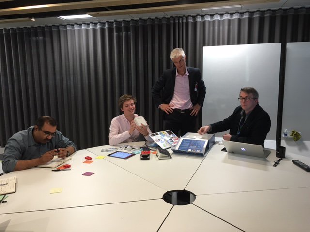 Cascade3d's tweet photo. Some fabulous mid-week #photos of our #CEO, Gerry working with the @IBMDesignUK #ThinkingTeam recently - exciting! https://t.co/9MQA6IAEe2