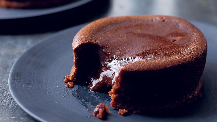SBSFood's tweet photo. 35 ways to get rich in under 60 minutes! #WorldChocolateDay

https://t.co/VKZ1OeYNoZ https://t.co/uuPrCI0eLd