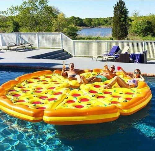 ntlwomenshow's tweet photo. Who loves this??? #pizza #floatingdevice #summerchills https://t.co/UXOR3Yv6DD