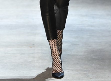 Massimo_Bonini's tweet photo. An empowered and strong woman was the protagonist of @ALEXVAUTHIER Fall 16 #Couture runway. https://t.co/sEEU18NyE2