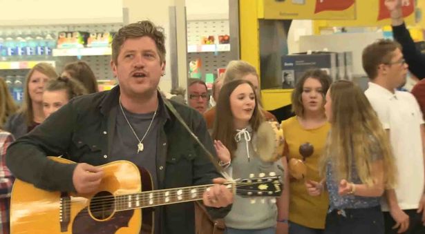 Holyhead Mail tweet media