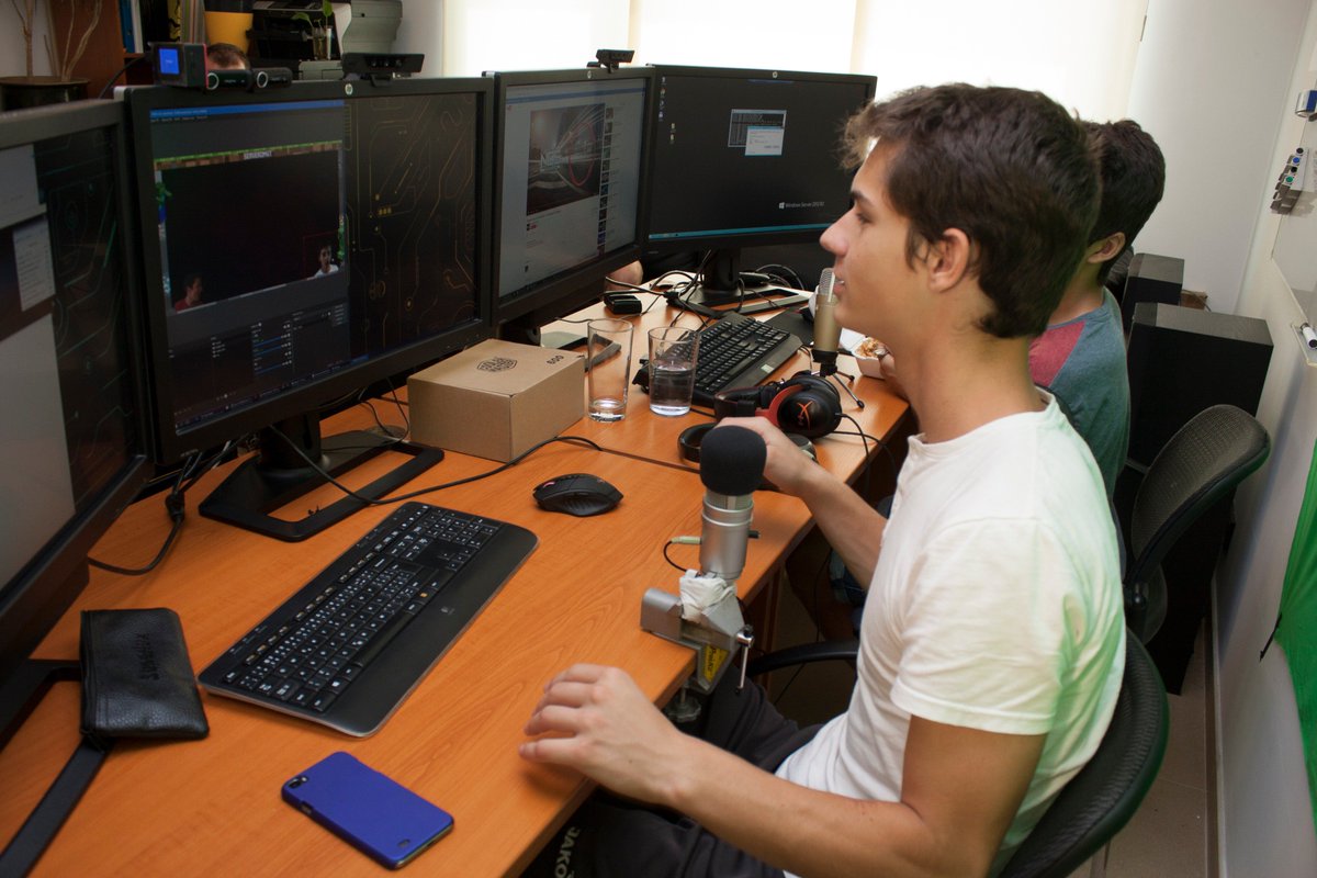 serveromat's tweet image. Minecraft Server zdarma za follow na Twitch twitch.tv/serveromat 
Web: serveromat.com