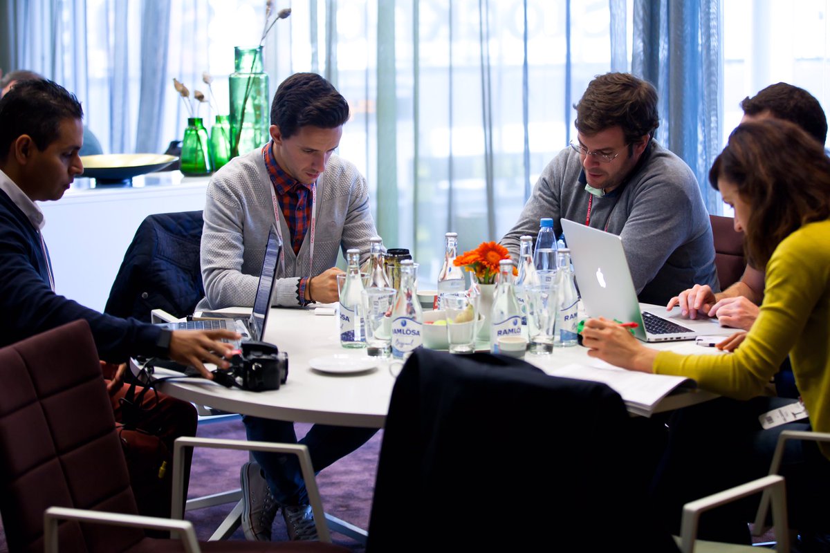 AulaDental's tweet photo. @EAO_Association 2015 Annual Scientific Meeting Report here: https://t.co/iF78vOdfwQ https://t.co/mGKqVjDLeK