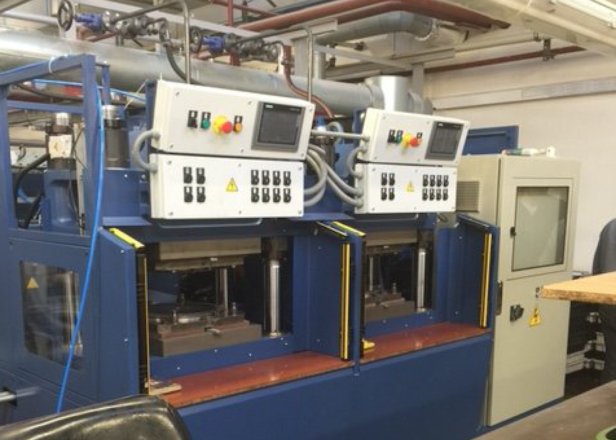 180fact's tweet photo. North America’s second largest vinyl pressing plant to open in Burlington Canada:  https://t.co/Txmv0LXzHZ https://t.co/UKxV53T12J