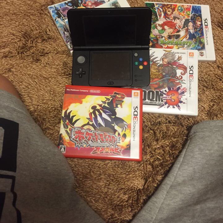 puzzdra_810_'s tweet photo. 「 送料込 new3ds＋カセット付き 最強Ωルビーデータ 」がフリマアプリのラクマで出品中！ https://t.co/GikZdT3bK8 https://t.co/Hv28JyTQ2W