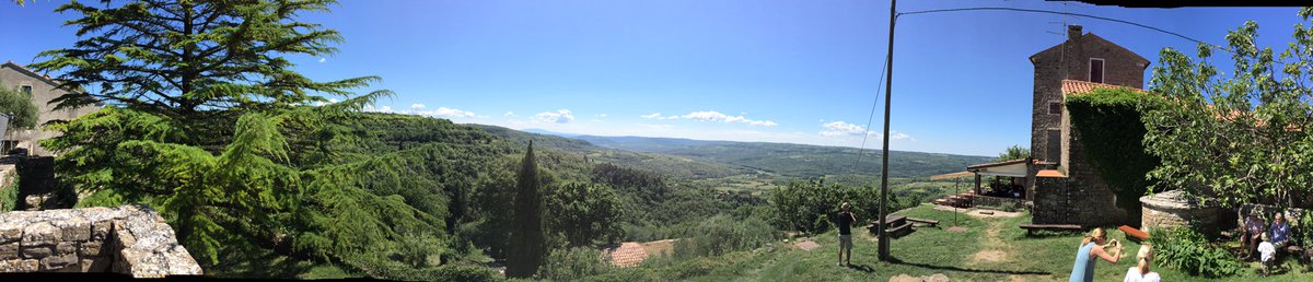 KenHerron's tweet photo. #GoodMorning / #DobroJutro from #KayaEnergyBar in #Grožnjan, #Istria. 🇭🇷☕️☀️ #wishyouwerehere #ShareIstria https://t.co/n9RiTodHQ7