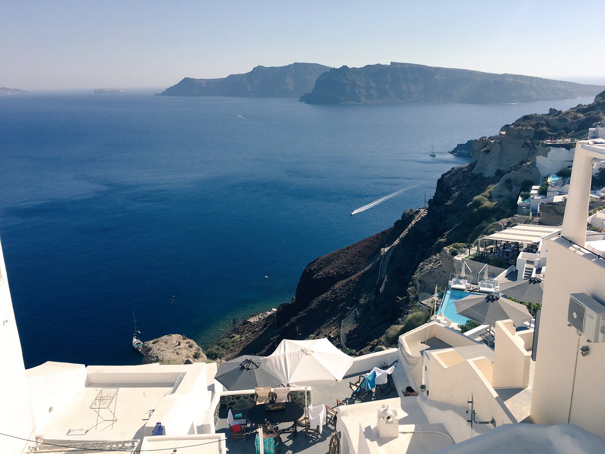 Yasou from Greece! Yep, still on my Eurotrip. 🇬🇷🤘🏻🎉😎