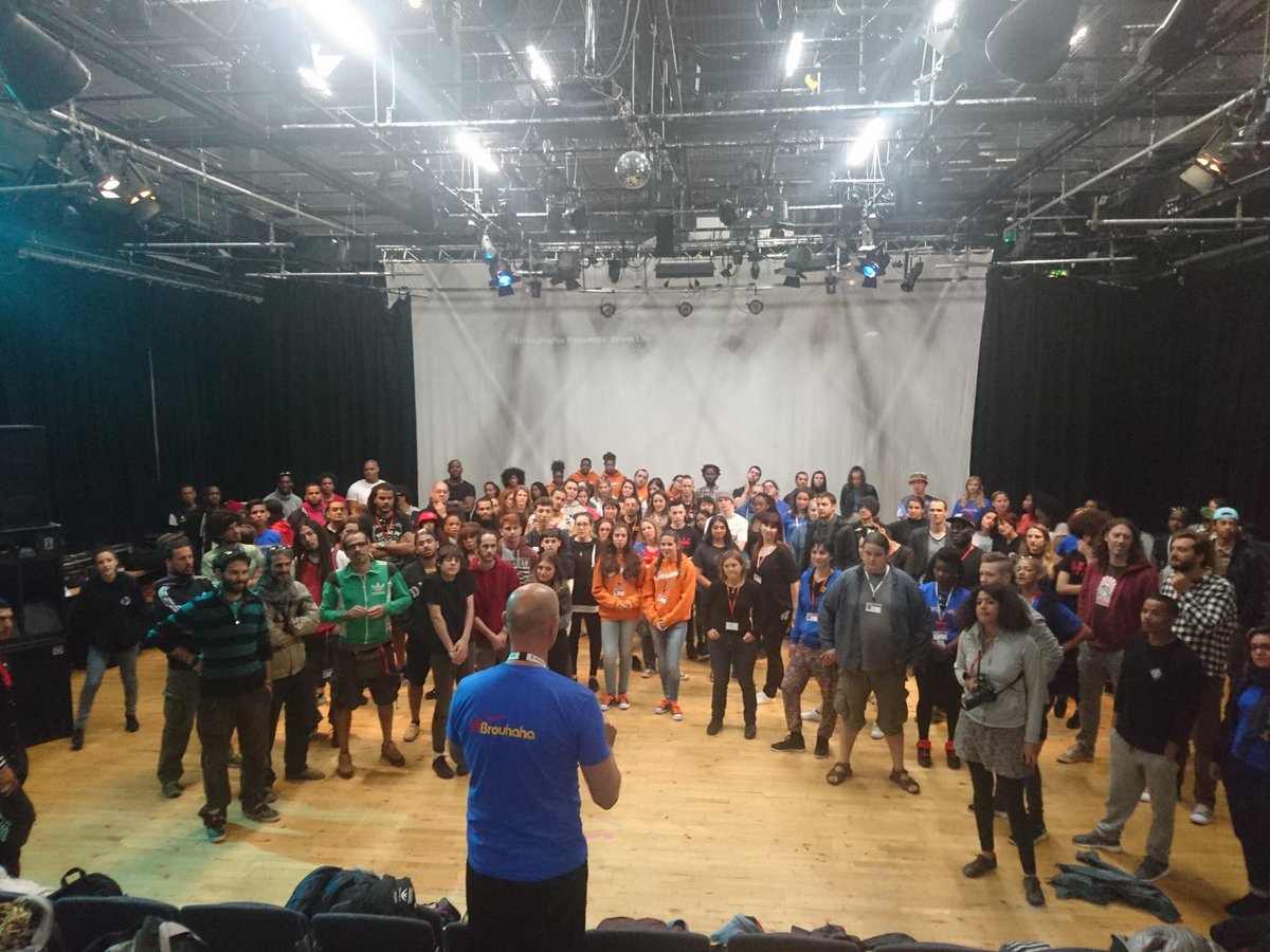 SambaResille's tweet photo. Great European moment of share #liverpool2016 #brouhaha2016 @Brouhaha_Int @EUErasmusPlus @ErasmusplusFR https://t.co/kk6K8y3ExL