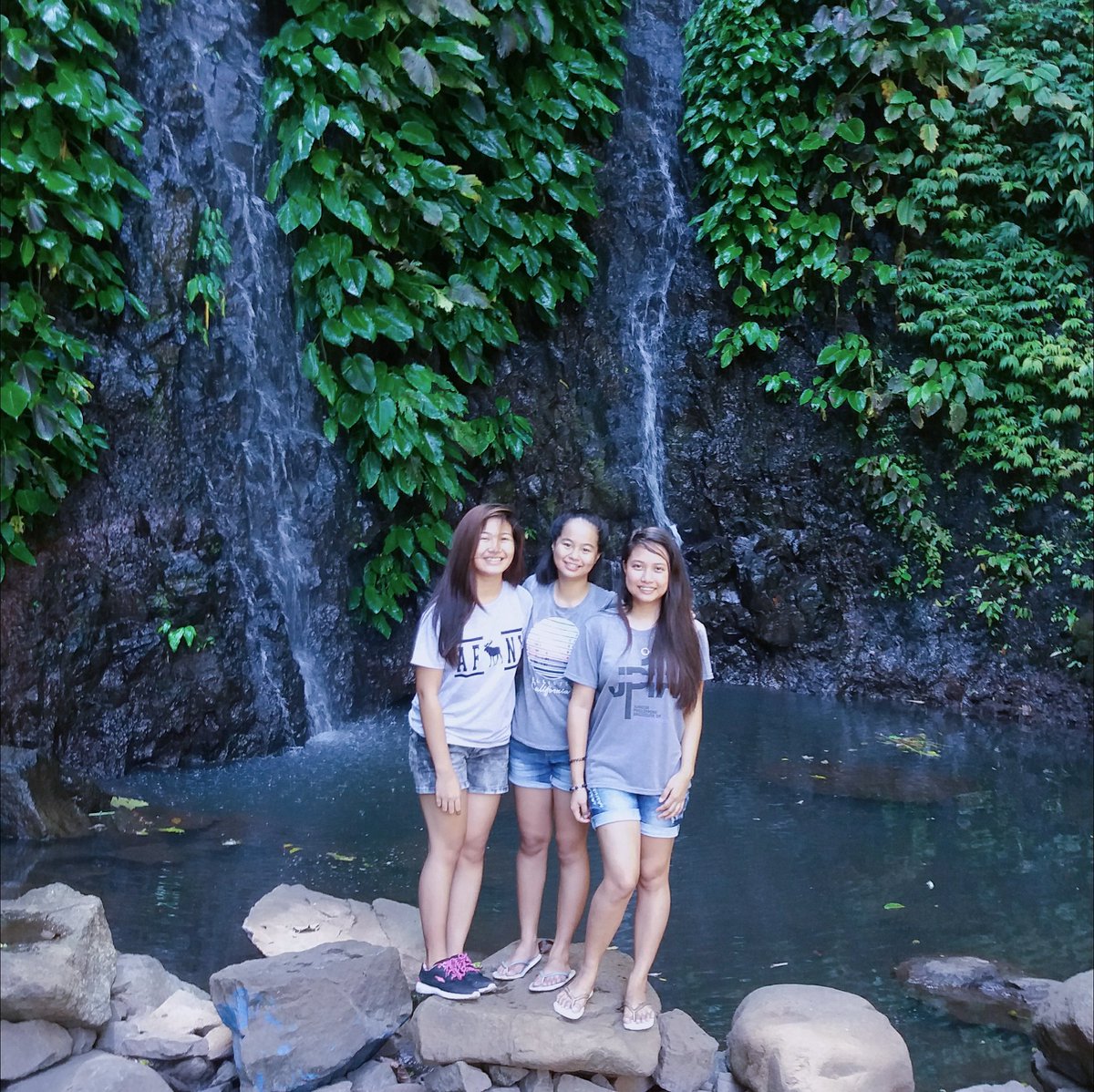 rhoanvaldellon_'s tweet photo. Super travel buddies. ☺🙌💕 @judewinbobier @kathleendava #advntre #kineme https://t.co/Sgds5F4T6P