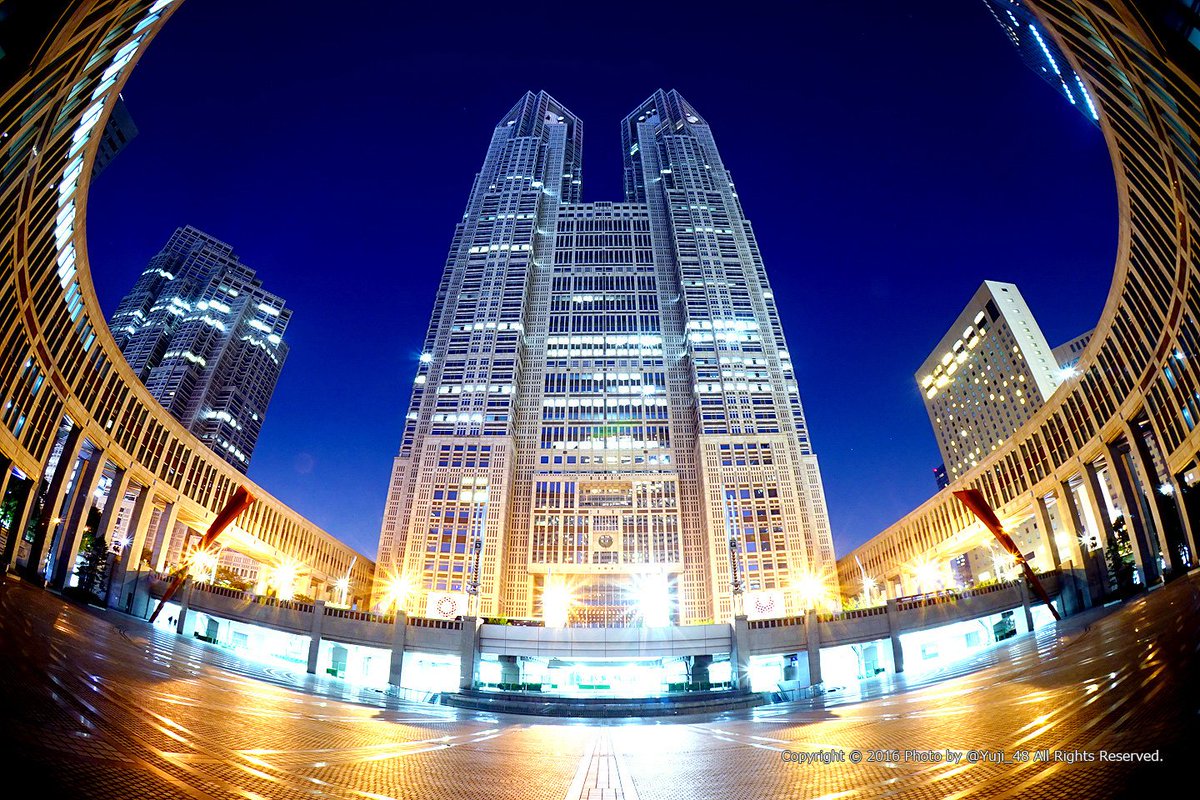 Yuji Shibasaki Photo 16自分が選ぶ今年上半期の4枚 夜景部門 1 首都高速 桜五色大橋 2 東京タワー 鯉のぼり 3 バレンタインライトアップと河津桜 4 東京都庁 7月だけど載せてみます 気付けば全て東京都内