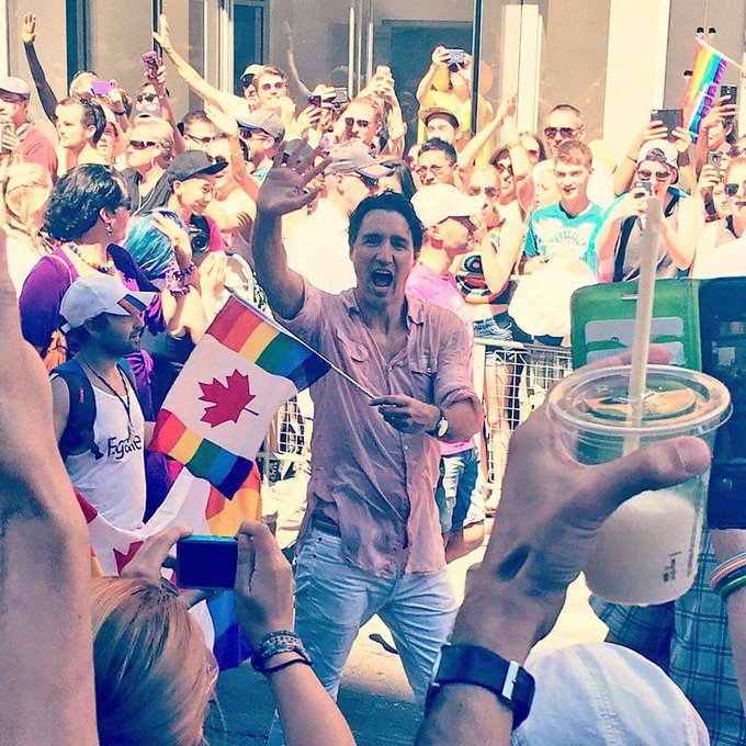 Meanwhile in Canada...

#proud #free #love #pride2016 #rainbow #prideTO https://t.co/XzP7DiTfoO