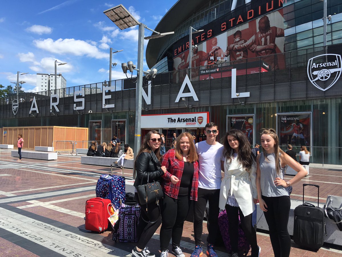 The presenters have arrived at emirates #purechuffed #ukfinals  #yefinals