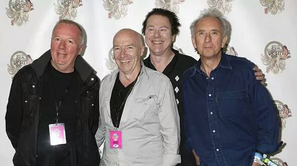 FansUltravox's tweet photo. A Brilliant Reunion. Don't you wish they could be touring again soon? Don't quash our hopes for too long Billy! https://t.co/Tg79LFcwsu