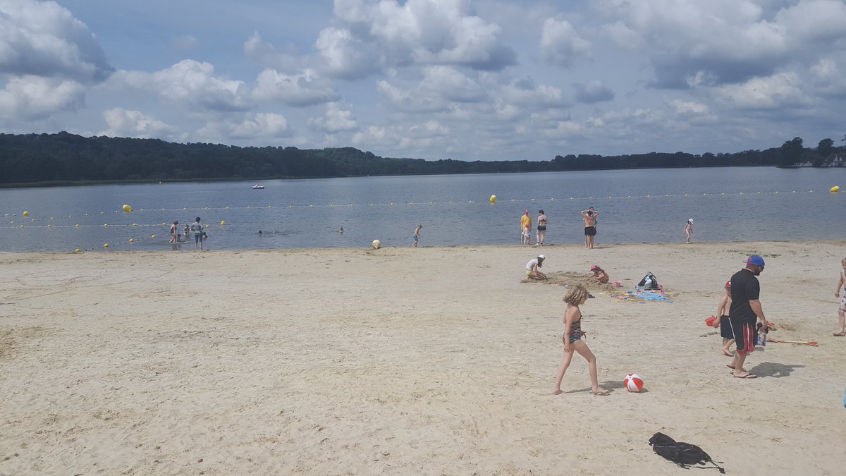 On se baigne dans le lac, c'est l'été :-) #summer #centerparcs