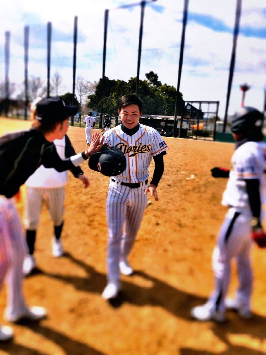 ブラゼル 182cm79㌔ 右投右打 投手･外野手

名前の通り、パワーが持ち味。
投げては、サイドスローから投げる石直球が武器。

まだまだ荒削りな選手だが、伸びしろがある選手だ。