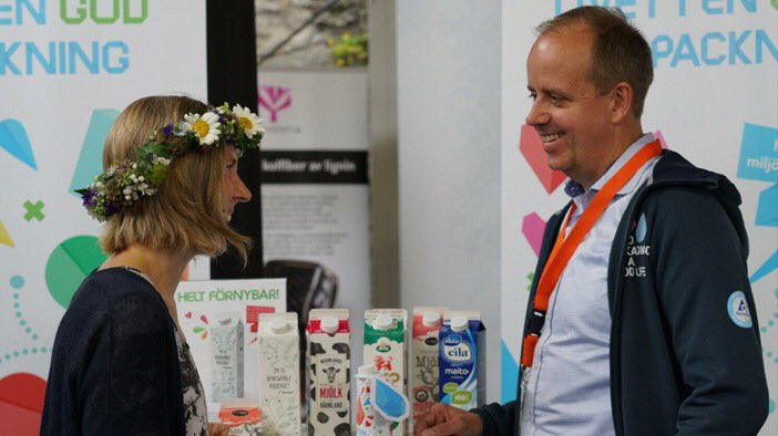 Besök av miljöministern. En god förpackning: förnybar, klimateffektiv &amp; återvinningsbar. Karolina Skog <a href="/tetrapak_sv/">Tetra Pak Sverige</a>