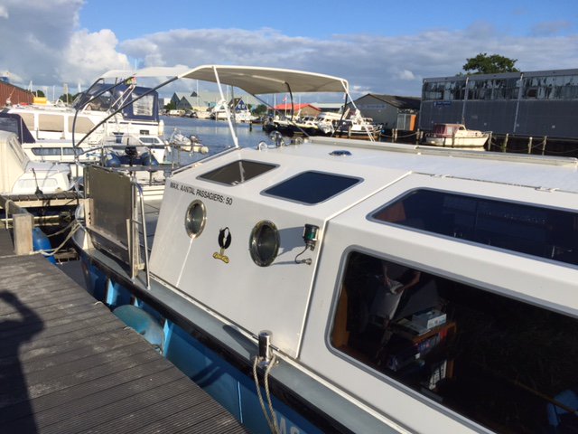ZeilmakerijGrou's tweet photo. Een #Bimini gemonteerd voor op de #msMarkol #Grou.Zo kunnen de gasten mooi in de schaduw zitten https://t.co/hNCR05zFVP
