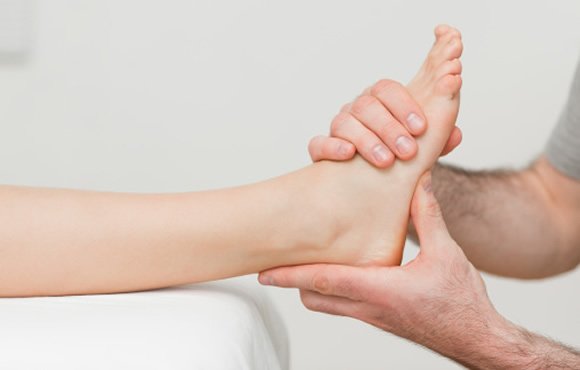 Plantar fasciitis is such a pain. Do these 5 moves to prevent it from biting. #running get.active/29gltxQ