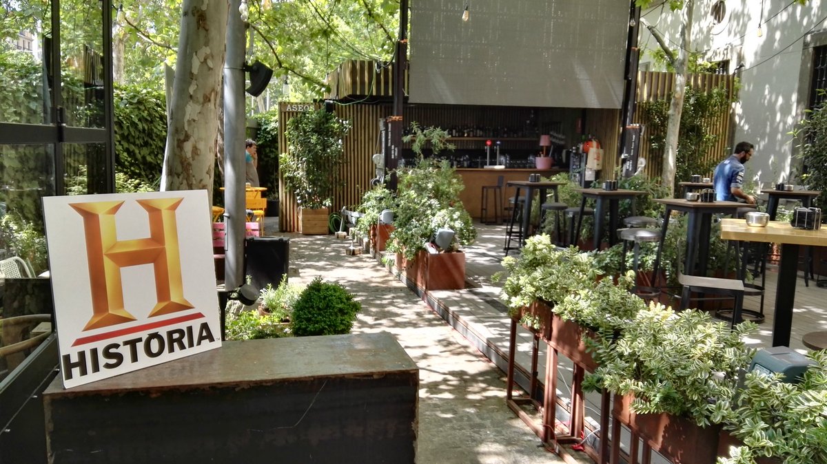 CanaldeHistoria's tweet photo. Todo listo para la presentación de nuestra nueva serie #EspañaEnsayoDeUnaGuerra que se estrena el 18 de julio. https://t.co/JfIHXARWb8