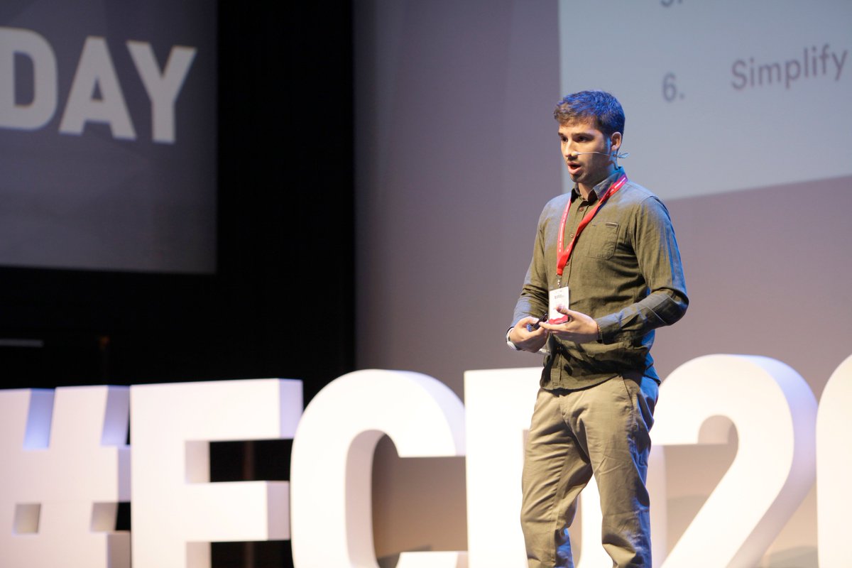 foundever_fr's tweet photo. Retour sur #ECD2016 keynote #Airbnb sur la culture dans l'#Experienceclient https://t.co/24mO4xhUW1 #RelationClient https://t.co/PpwRBn4voX
