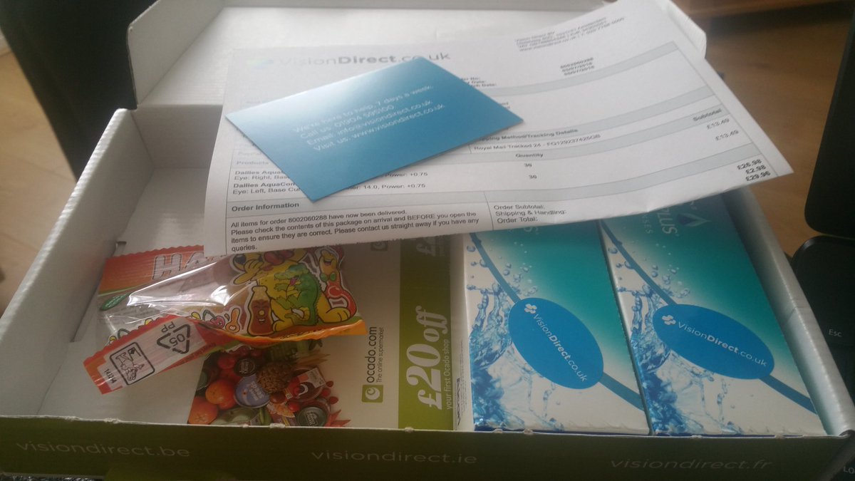 PurelyAmy_Blog's tweet image. Someone knows how to butter me up! #freesweets yaay! @Visiondirect_UK  Super quick delivery, thankyou!