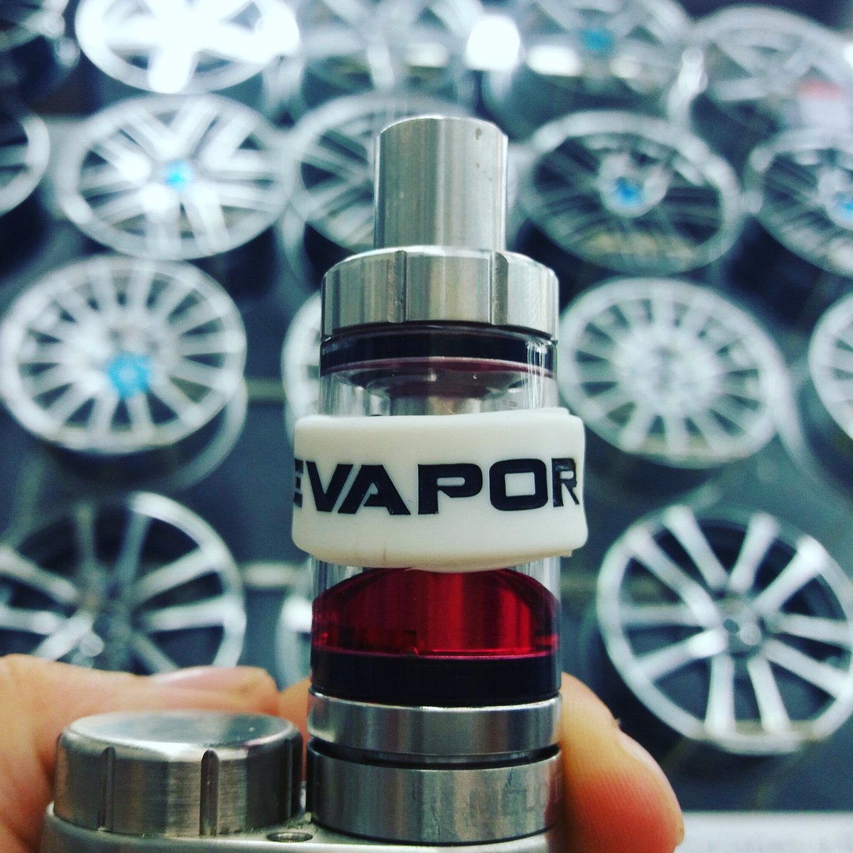 vaporada's tweet photo. ☁Istick Pico &amp; Melo III☁ https://t.co/WCsgL8M380
