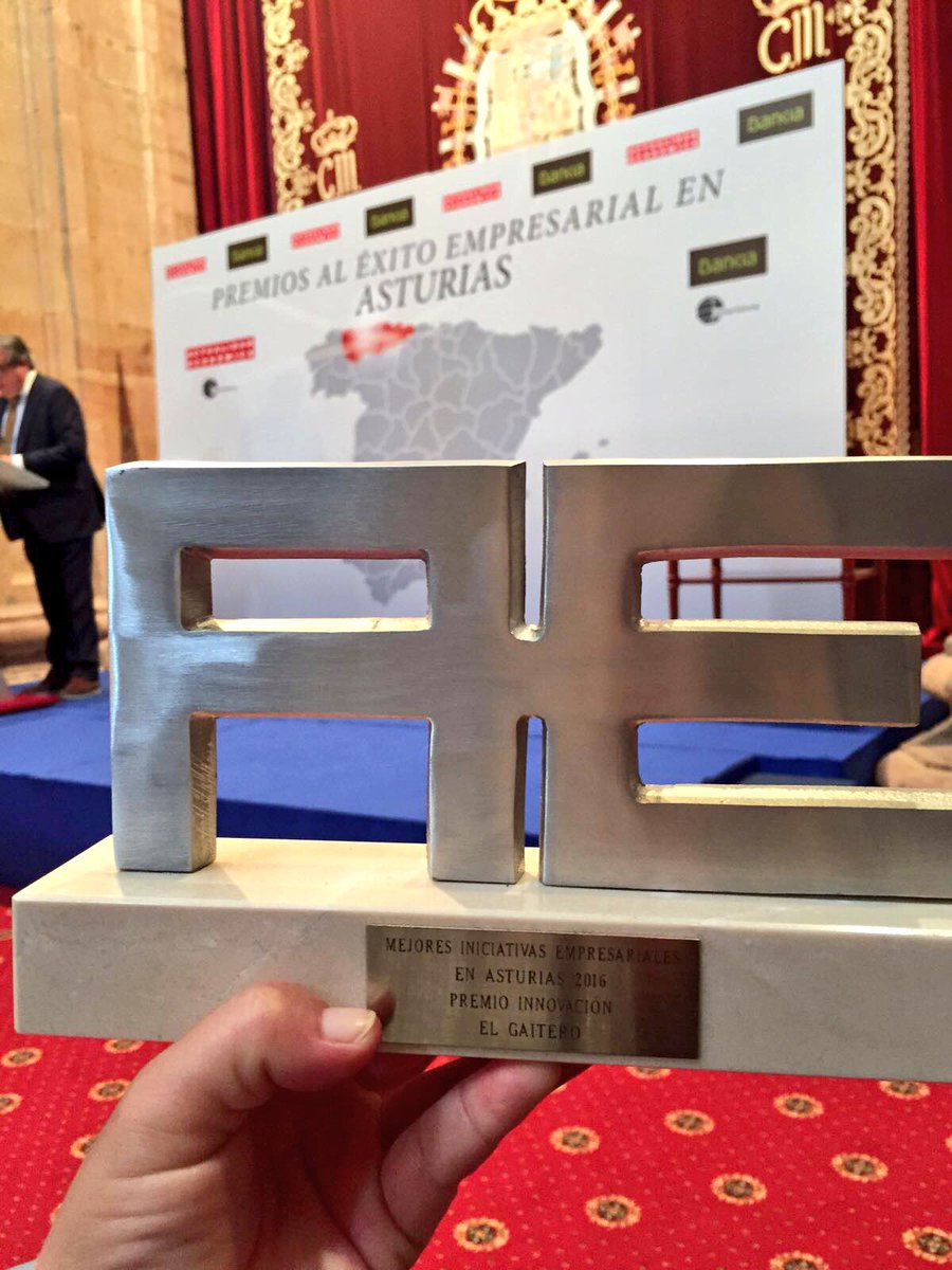 GrupoElGaitero's tweet photo. Premio a la innovación para @GrupoGaitero de @laeconomica en el Hotel de la Reconquista @Eurostars @cardin_maria https://t.co/Wy3qkuJLSA