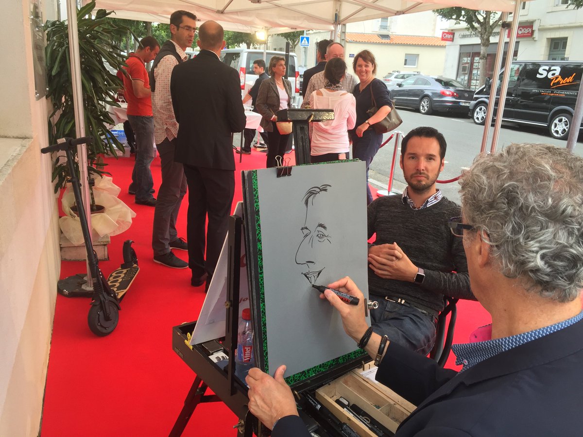 saprod_17's tweet photo. 🎉✨ Inauguration de l'agence PPRD à La Rochelle ✨🎉
⏩ https://t.co/xNrV0IquR2 https://t.co/5OIfKJmDBg