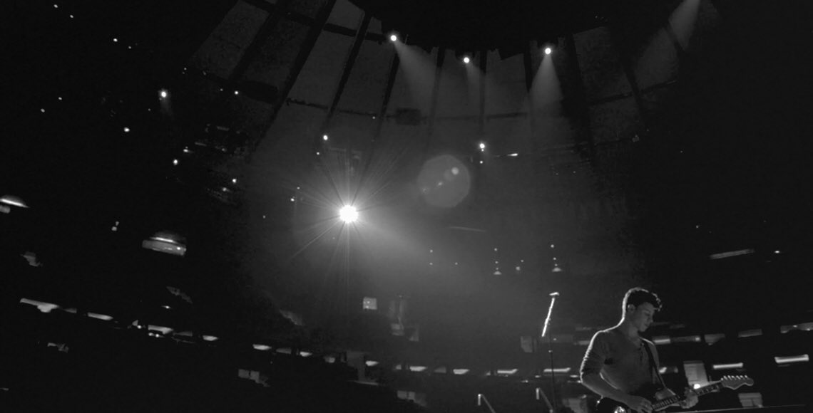 ShawnMendes's tweet photo. #IlluminateMSG https://t.co/PaUIfpljF8