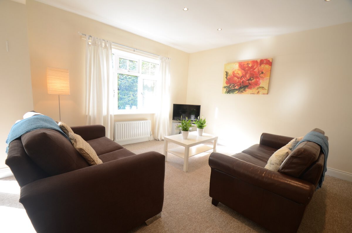 We've had a cancellation in Poppies w/c Fri 15th or Sat 16th July just £395 for a late deal northumberlandholidays.com/property/poppi…