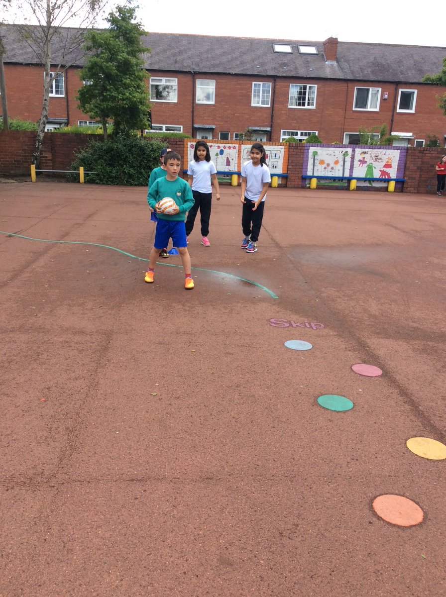 Bruntonfirst's tweet photo. Year 3 loved their first skittleball competition #gosforthgetsgoing https://t.co/PM73dB8l41