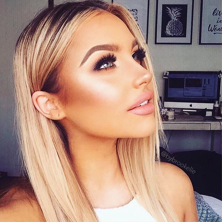 lookmadrid_'s tweet photo. 💛 #strobing is the #new #contouring 😉 #makeupartist #makeup #makeupjunkie #maquillaje #strobingmakeup #SalonLook #I… https://t.co/vLiI0JU4oJ