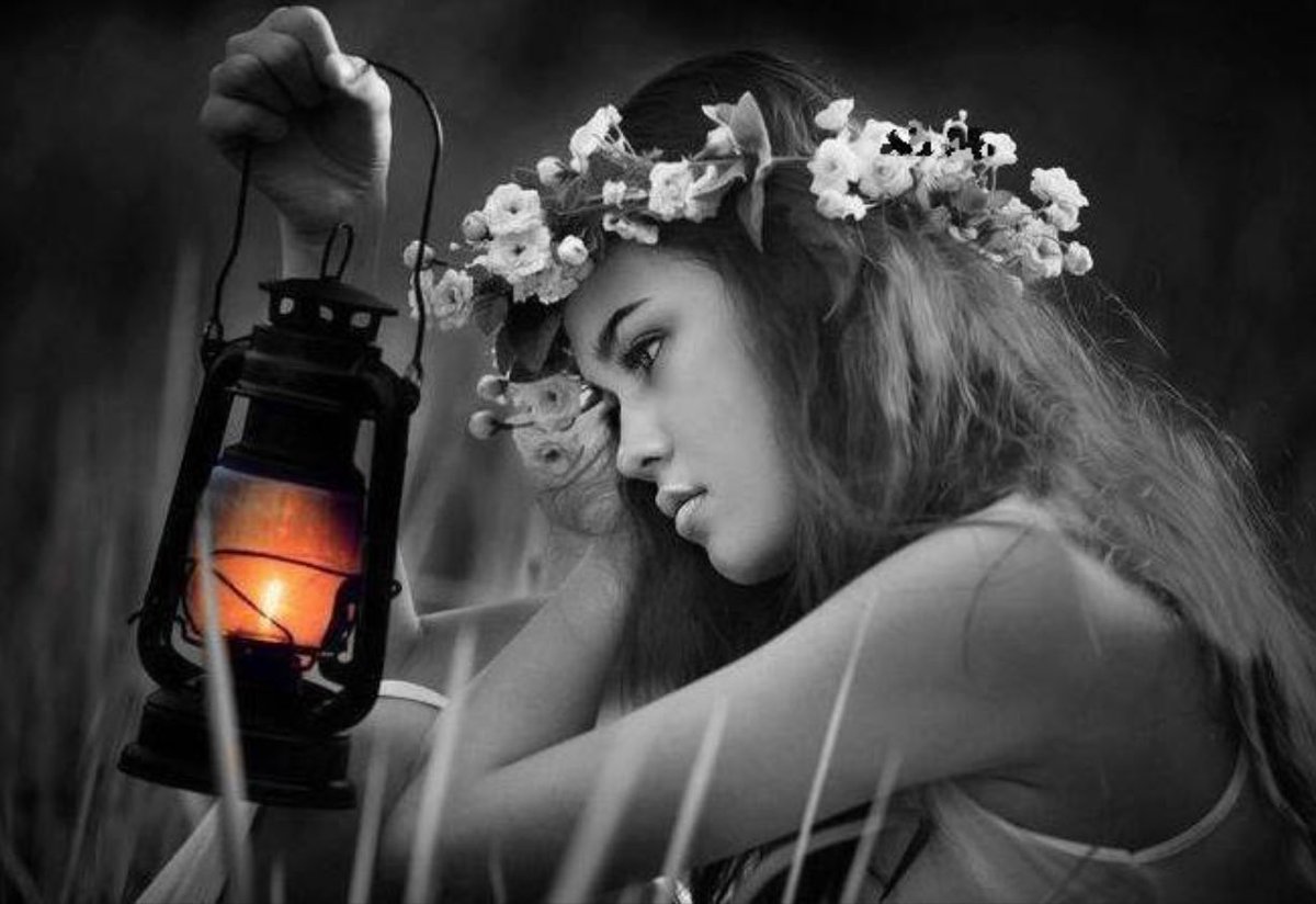 من الغبآء أن تبقى مصدقابأن الغآئبين.. مازلوايحبونك..!!!💞
💕мα∂ℓєєи