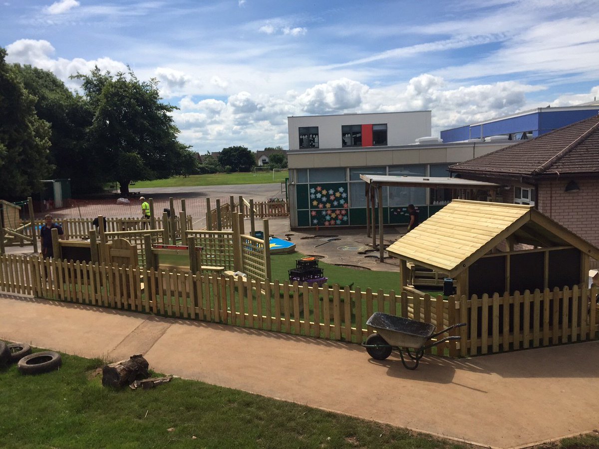 PentagonPlayUK's tweet photo. The difference in just 6 days! The #earlyyears environment at Christ Church is looking fantastic #EYFSplayground https://t.co/U0a6IvrHvq