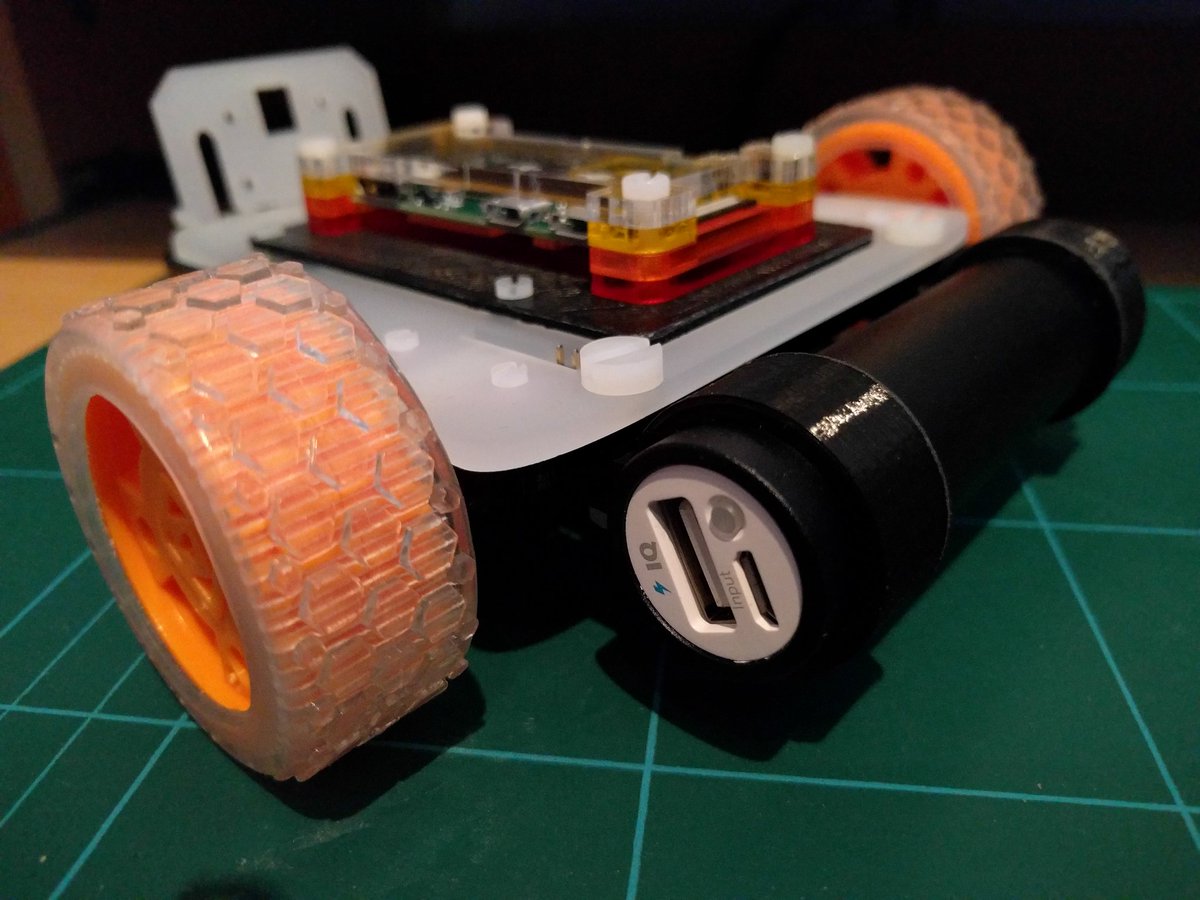 groundcontrolto's tweet photo. Today's 3D print, replacement battery clips for my STS-pi #pimpmypi https://t.co/G4yfKNaSsk