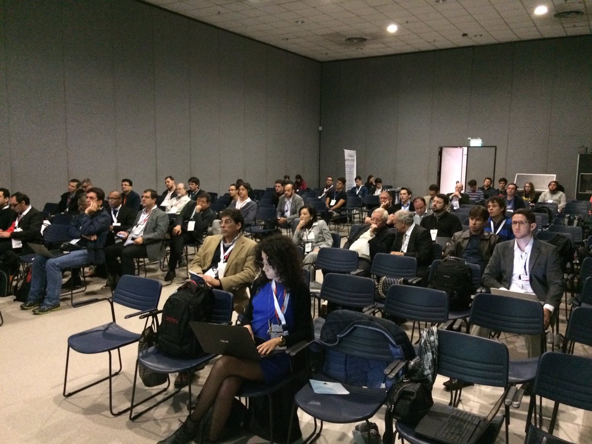 EUBR_cloudforum's tweet photo. All you need to know about #cloudcomputing: join us @csbc2016 auditorio 2 #csbc2016 #Cloudscapebrazil https://t.co/itcQNYhdrY