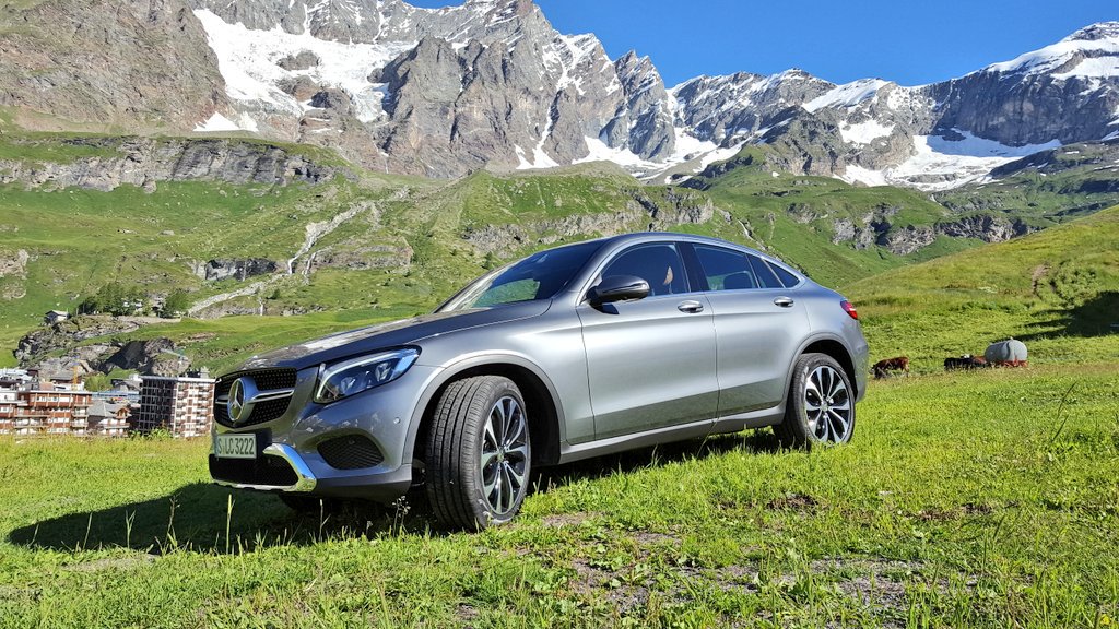MatteoDiLallo's tweet photo. Nuova @MercedesBenz_IT #GLC #Coupé:  degna compagna di viaggio fino alle pendici del #Cervino! #SUVAttack #4Matic https://t.co/7pfabMOHxf