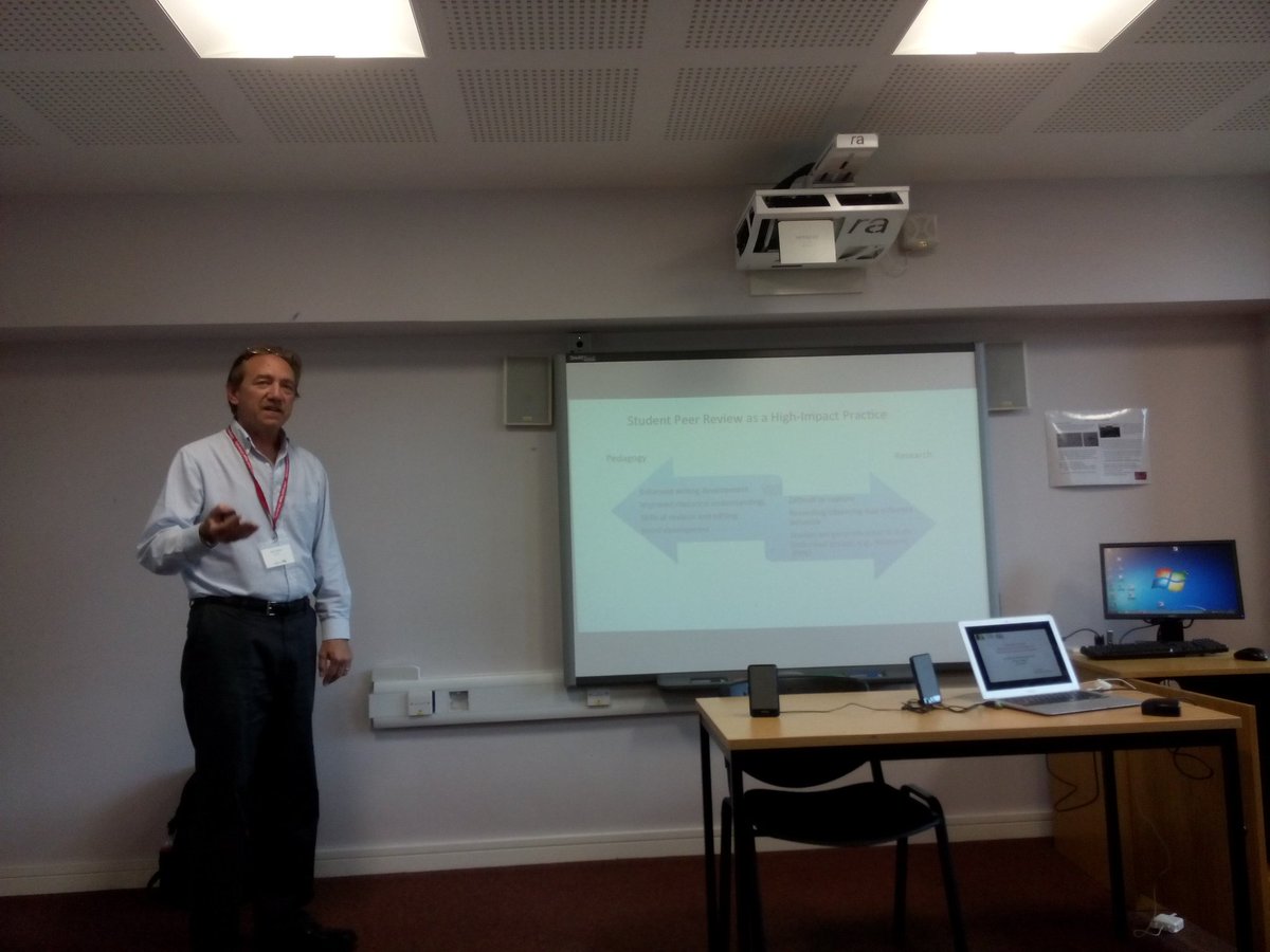 MarijeMichel's tweet photo. Chris Anson of Uni of Maryland on peer review via screen capture @SIGCon2016 using AntConc for coding @antlabjp https://t.co/nsEi4oCTRq