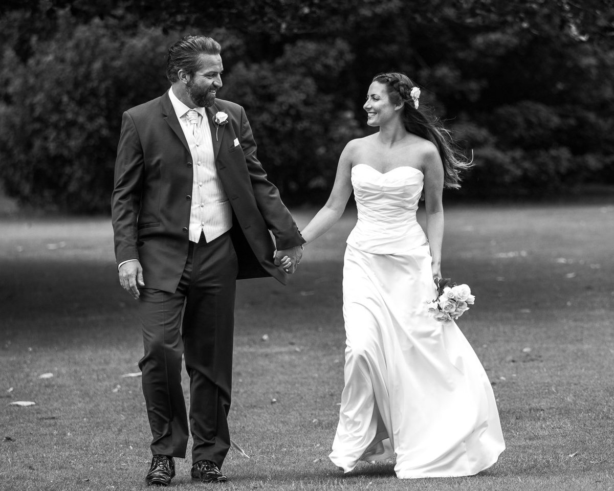 BTFPhotograpgy's tweet photo. I couldn't help but post this one too ! #WeddingPhotographer #Wedding #BrideandGroom #Romance #WeddingPhotos https://t.co/L9sgBlFjrL