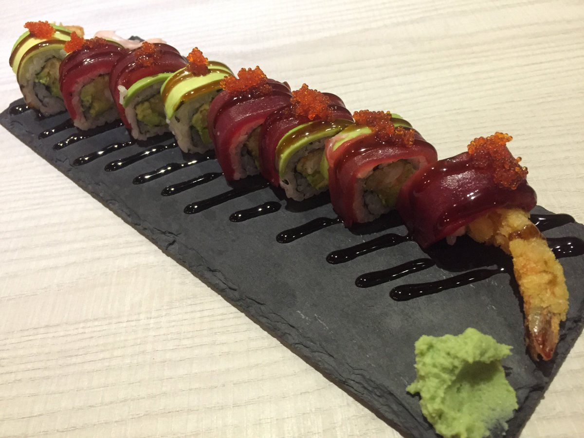 LAURAROA_2's tweet photo. @marcossul que tal? puedes ver comida japonesa de calidad https://t.co/2lfypWq98j https://t.co/JR2KkMg5O4