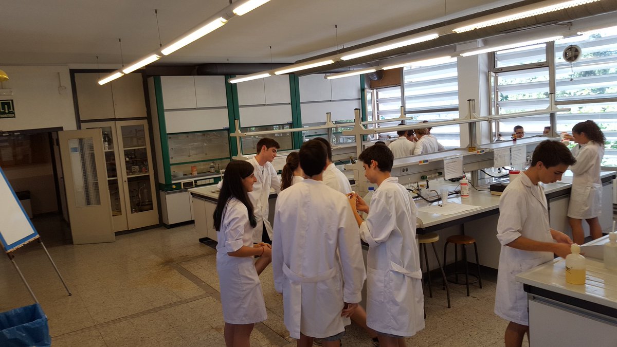 xdlheras's tweet image. Suposo que fas VACANCES?? A la @upcmanresa NON STOP #chemengineering #teenager curs Introducció al món d lenginyeria