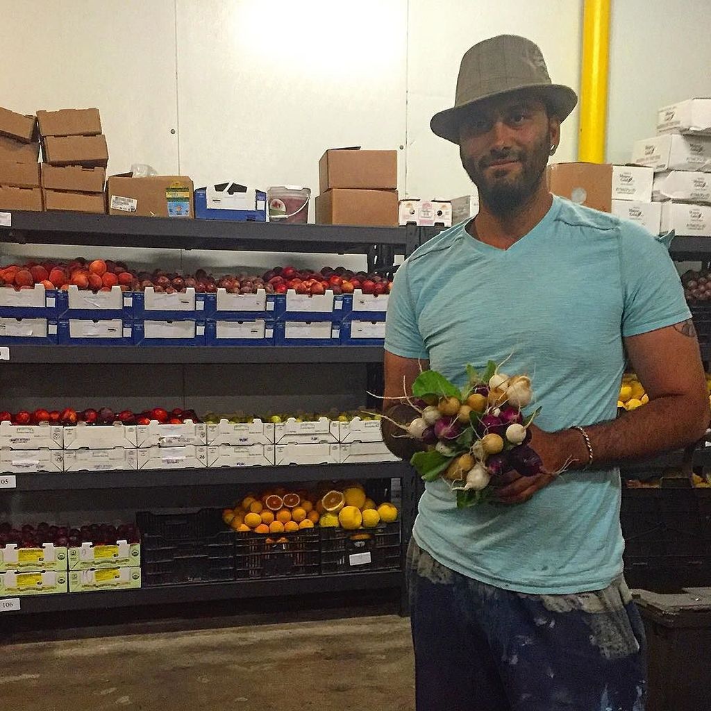 @terramadregardens filling our farmers market cooler with some beautiful Mardi Gras Radish… ift.tt/29qVkzL