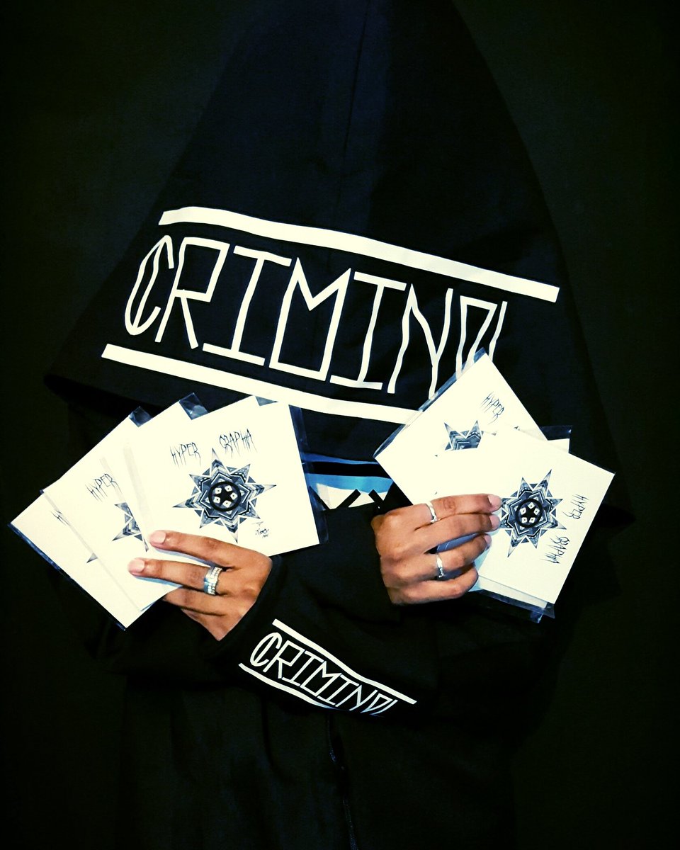 MizzStarrlight's tweet image. #Hypergraphia Almost SOLD OUT! Order Your Copy TODAY! DM Me, If You Want One