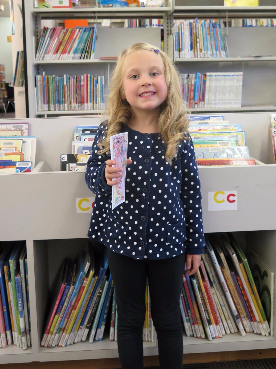 duluthlib's tweet image. Here's Penelope! She's one of the talented artists who won our #BookmarkContest. #Clifford #LibraryLove #duluthreads