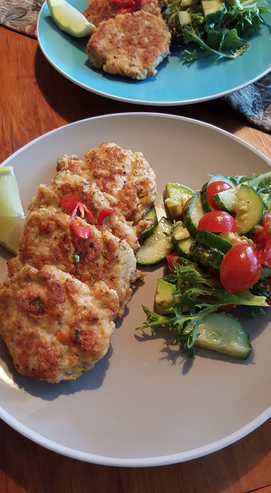 weighyyourself's tweet photo. #RecipeOfTheDay Prawn and Cabbage cakes @cckfood #creativecookingkylie #weightloss #healthyfood #diet #weighyourself https://t.co/U4bcZA2zEh
