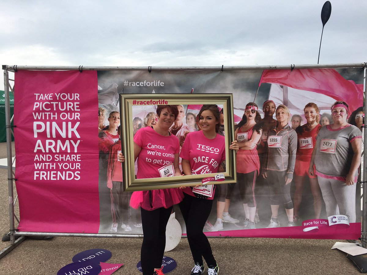 Doing it for the beauty team. Together we can beat cancer 👊🏽 @BeautyatTesco #fundraising #raceforlife