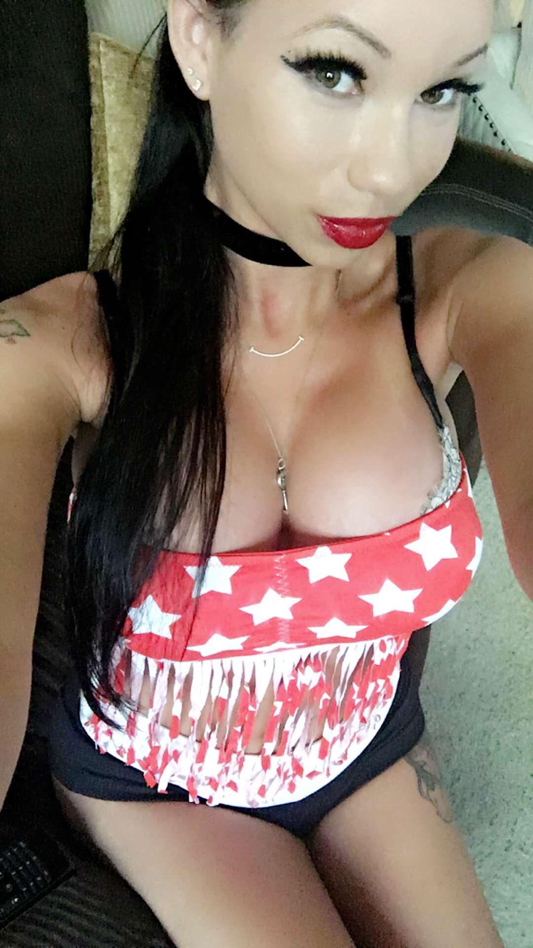 Got to make out with girls on my fourth! What did u do? https://t.co/lKpZuAki59