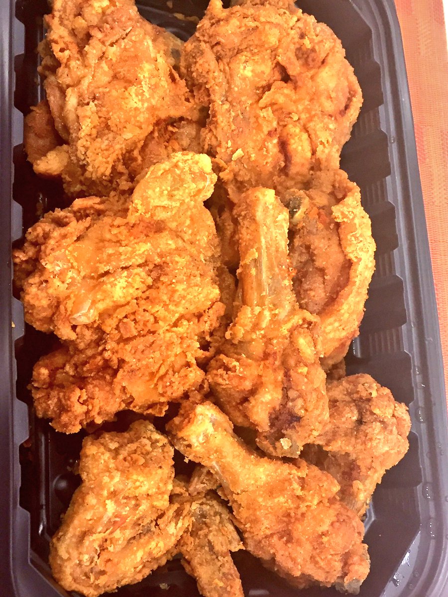 fox5dc's tweet photo. Happy #NationalFriedChickenDay! 🐔 https://t.co/dNebrbgrIJ