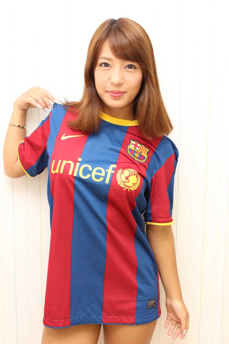 ヘブリン در توییتر Foto Joセッション撮影会 橋本梨菜 Rinasketch ちゃん 10 11シーズンのfcbarcelonaのユニフォーム姿 可愛い女の子 サッカーユニフォーム 間違いない この方程式は絶対ｗ